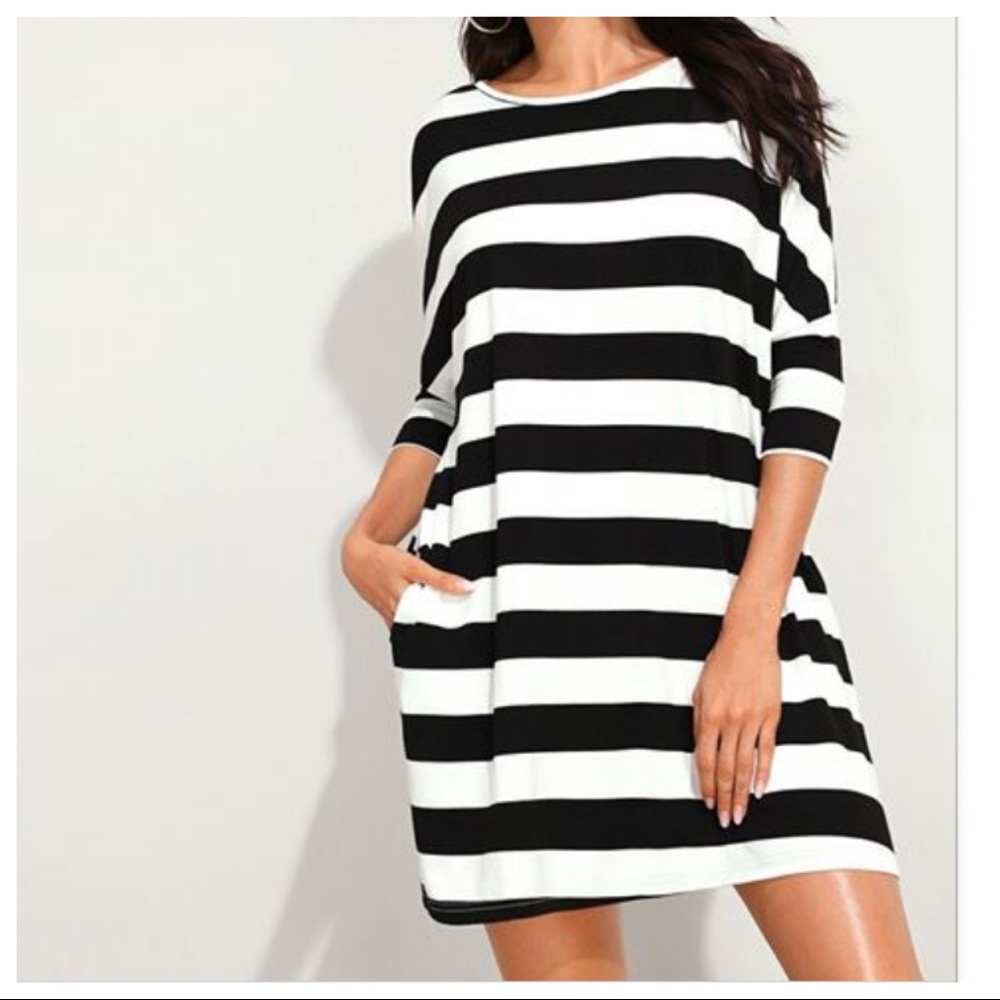 ✨LAST ONE✨Loose side pockets color block tunic top - Picture 2 of 8